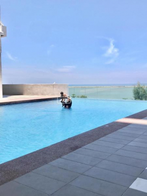 KiRA Drawbridge Homestay with pool WIFI NETFLIX near KTCC Mall
